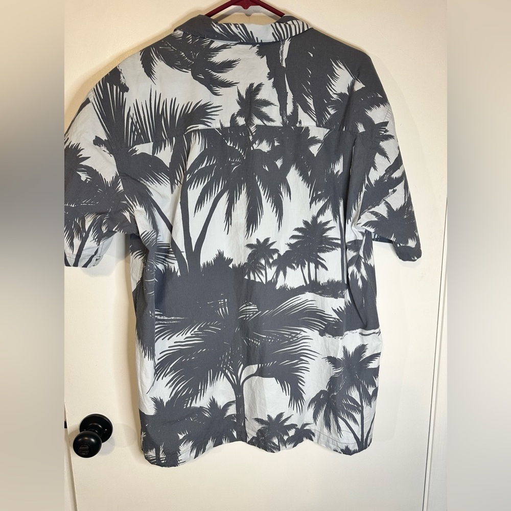 ZARA Gray And White Palm Leaves Hawaiian Style Button Up Short sleeve Shirt L - Picture 14 of 14